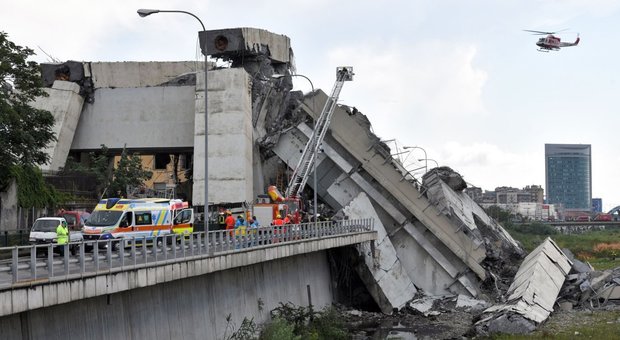 Crollo ponte a Genova, dal 2013 più di 10 i viadotti crollati in Italia