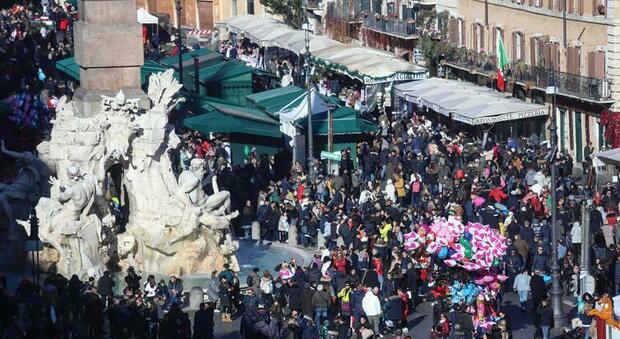 Piazza Navona resta vuota, niente mercatino di Natale: salta la festa della Befana