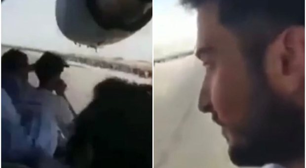 Kabul, aggrappati all'aereo in decollo: il video dalla prospettiva di un ragazzo afghano