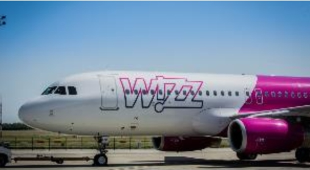 Wizzair, missione ad alto rischio: entra in Ucraina e recupera aereo rimasto bloccato da 7 mesi