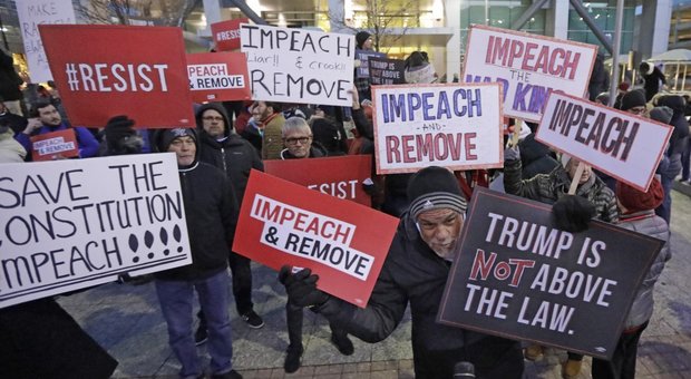 Manifestazione per l'impeachment