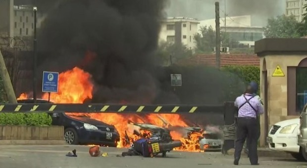 Nairobi, uccisi tutti i 5 terroristi che hanno ammazzato 16 persone. L'obiettivo erano i cittadini Usa