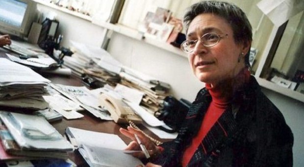 Russia, il giornale dove lavorava la Politkovskaia rischia la chiusura per una parolaccia