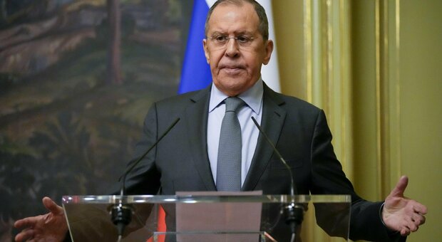Lavrov: «Non vogliamo la guerra in Europa, ma niente minacce militari a Russia»