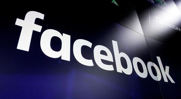Facebook, pratiche scorrette: TAR dimezza multe Antitrust