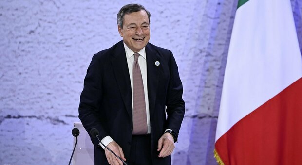 Draghi, dopo il G-20 torna il tormentone sul suo futuro: Chigi, Colle o Bruxelles, dove andrà?