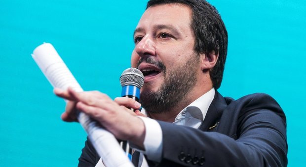 Salvini: nessun limite al contante, stop Imu negozi sfitti, subito flat tax e quota 100