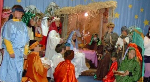 Recita Di Natale.Ancona Stop A Recita Di Natale Per Non Offendere I Non Cattolici Ma La Preside Smentisce Mai Abolita