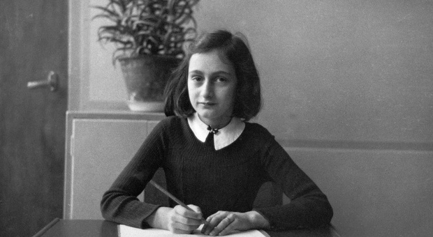 Anna Frank tradita da un ebreo: svelato il nome di chi la consegnò ai nazisti