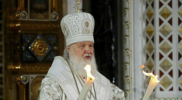 Ucraina, appello al patriarca per lo stop alla guerra. La polemica di Amati: «Si chiede aiuto a chi ha detto che è giusto punire gli amici dei gay»