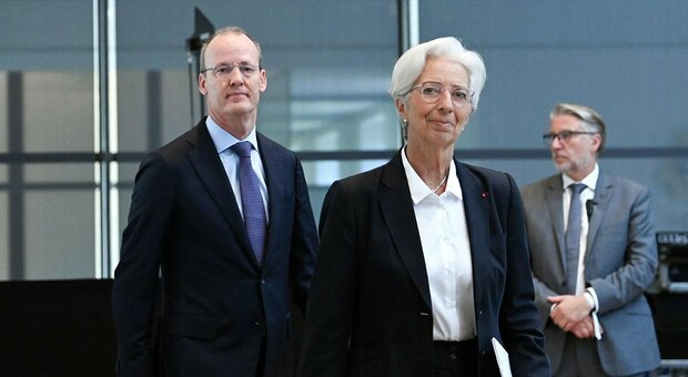 La Bce alza i tassi, inversione di rotta dopo 11 anni: "stangata" sui mutui e prestiti, gli scenari