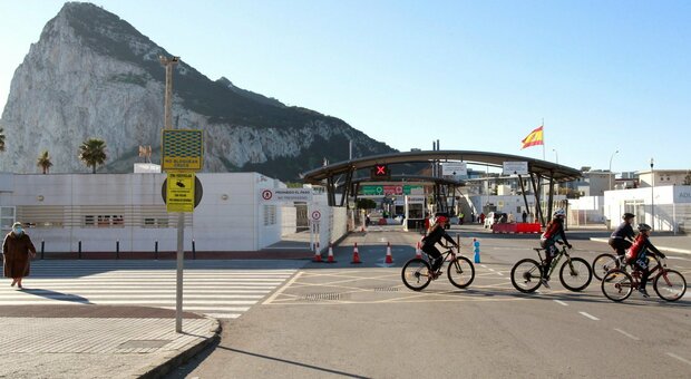 Brexit, c'è l'accordo tra Spagna e Gran Bretagna: Gibilterra entra nello spazio Schengen