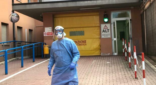 Sulmona, no vax contagiati: cinque all'ospedale