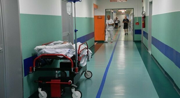 Roma, pronto soccorsi in tilt: settecento pazienti cronici in attesa di un posto letto