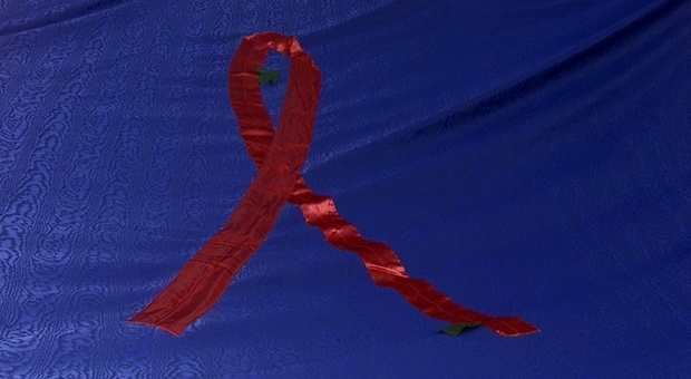 Aids, diminuite le diagnosi ma l'infezione è troppo spesso scoperta in fase avanzata