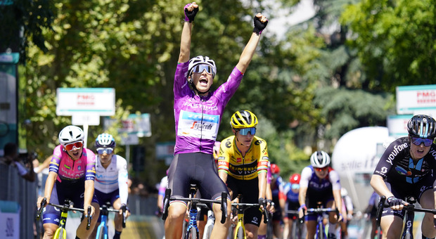 Giro Donne 2022, quinta tappa: vince Elisa Balsamo in volata