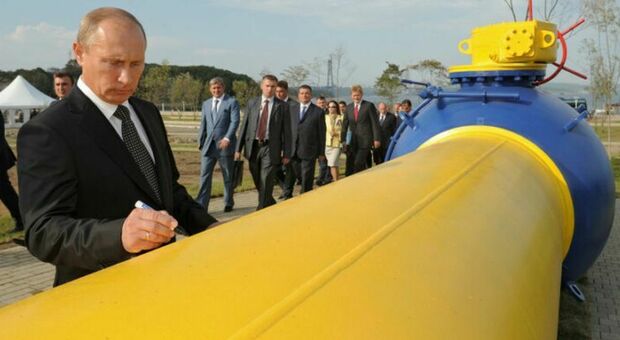 Metano dalla russia, L Ue: «Embargo totale». E Draghi pressa i falchi sul Recovery di guerra