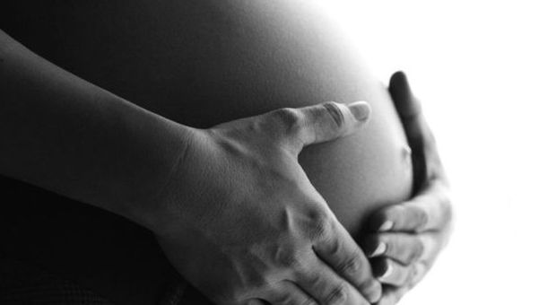 Cellule fetali restano nel corpo materno: la conferma in uno studio olandese
