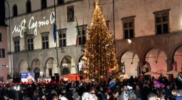 Viterbo, il Natale non piace: critiche da opposizione e residenti