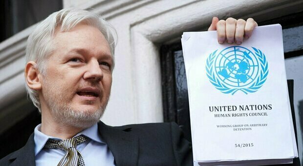 Assange, Corte di Londra ribalta verdetto contro estradizione: accolto ricorso Usa