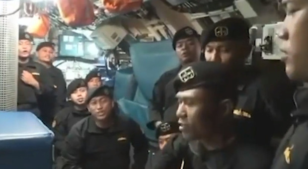 Sottomarino affondato, nell'ultimo video l'equipaggio canta: «Ci vediamo dopo»