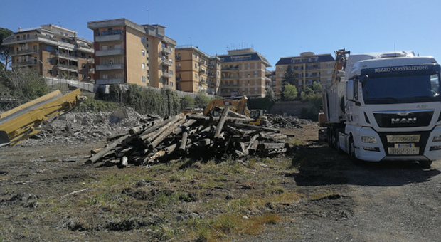 La demolizione dell'ex caserma Palmanova