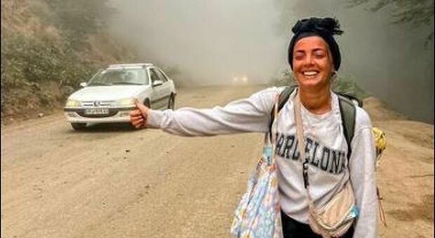 Alessia Piperno, chi è la 30enne romana arrestata in Iran. L'ultimo post: «Non riesco ad andarmene da qui»
