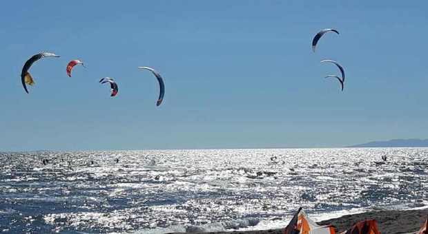 Kitesurf Contest 2018, spettacolo tra le onde del litorale viterbese. I vincitori