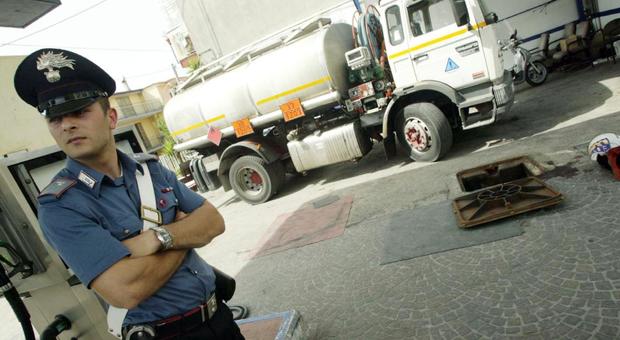 Fiumicino, contrabbando di carburante: sequestrato camion con carico di 26 mila litri - Il Messaggero