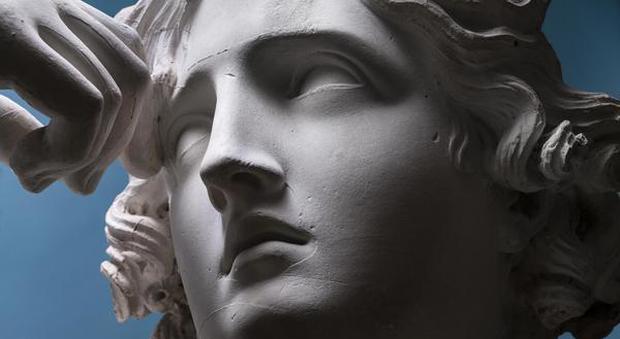 La statua di una donna dell'antica Roma (ansa)
