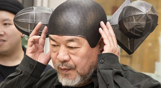 Ai Weiwei con i costumi di Turandot
