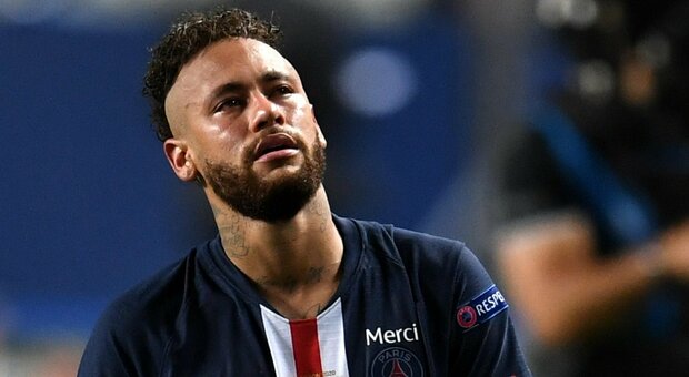 Neymar scaricato dal Psg, ma l'addio ha un prezzo: 200 milioni. E intanto Thiago Silva lo chiama al Chelsea