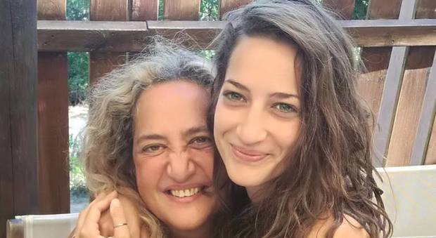 Ritrovate le ceneri di Elena Aubry, l'annuncio commosso della mamma: «Presto saprò chi è stato»