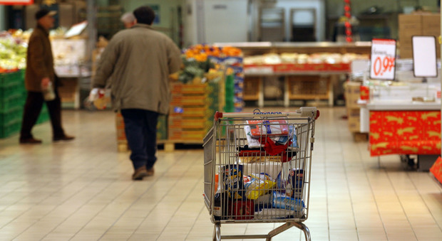Italia in stallo, troppo deboli consumi e produttività