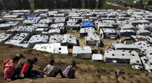 Migranti e Turchia, la Ue pronta a finanziare altri campi profughi per siriani