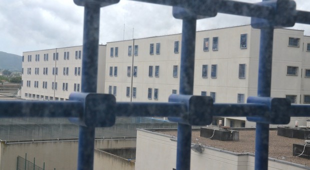 Terni, terrorista islamico in cella a Sabbione aggredisce il comandante della penitenziaria