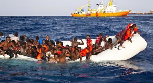 Migranti, il piano per i rimpatri: estendere alla Tunisia lo status di porto sicuro