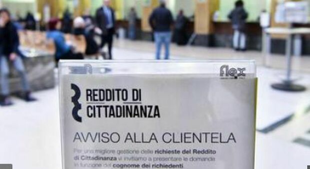 Reddito di cittadinanza, 111 denunciati a Roma: danno allo Stato per 250 mila euro