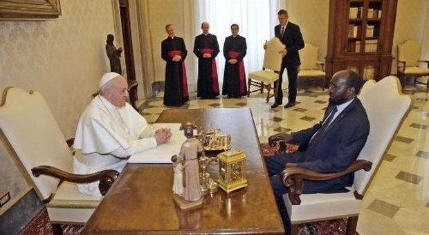 Il Papa chiede al presidente del Sud Sudan di visitare i profughi della guerra civile