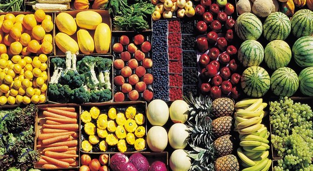 Frutta e verdura, le varietà colorate sono meglio di quelle tradizionali: i consigli della nutrizionista
