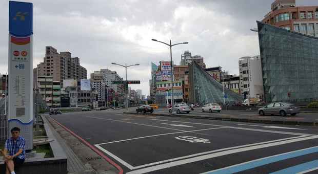 La stazone della metro Formosa Boulevard a Kaohsiung City, Taiwan
