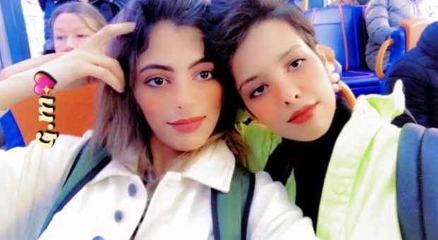 Coppia di lesbiche lascia l'Arabia Saudita per sfuggire alla pena di morte e dichiara il proprio amore in tv