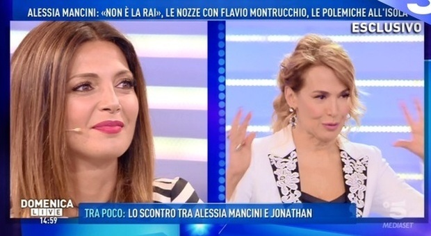 Alessia Mancini piange a Domenica Live: «Dietro le quinte mi hanno detto faccia di m...»