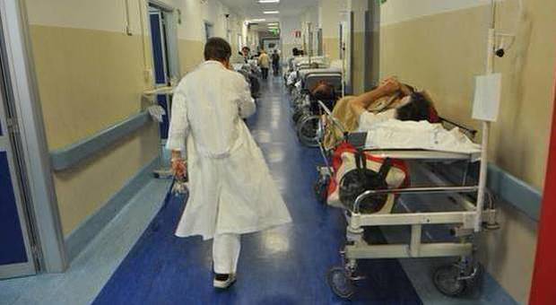 Meningite, muore una donna non vaccinata a Prato: fino al giorno prima stava bene