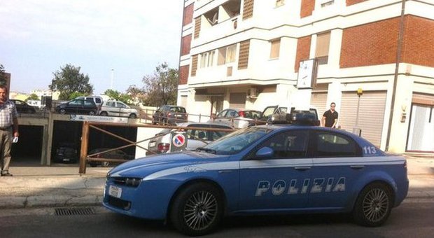 Cagliari, avvocato spara alla moglie e la uccide, poi chiama il 113 e si suicida