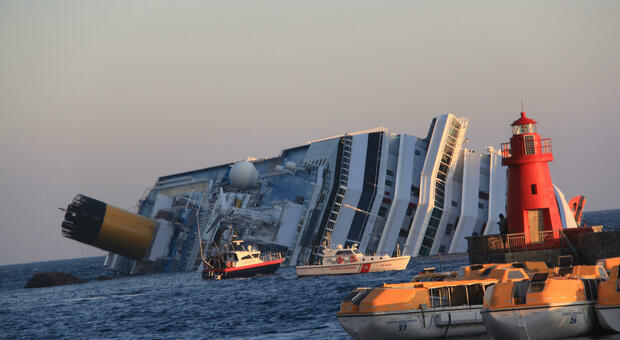 Costa Concordia, passeggero verrà risarcito con 92.700 euro: è stress post-naufragio