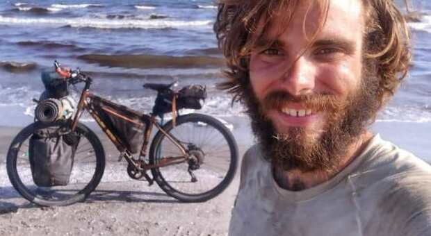 Lorenzo Barone ha attraversato l'Africa: in 106 giorni ha percorso 12 mila chilometri in bicicletta