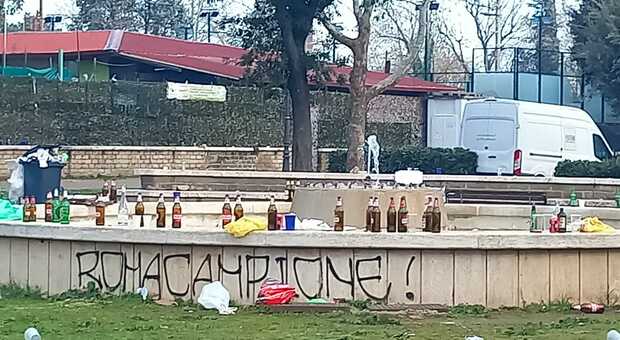 Piazza Mancini: risse, bottiglie e degrado nel cuore della Capitale. Il terribile scenario dopo la partita tra Roma e Cremonese