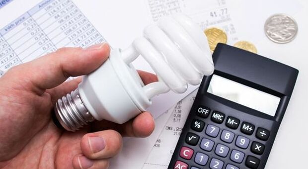 Energia, Arera: il 56% delle famiglie ha scelto il mercato libero elettrico