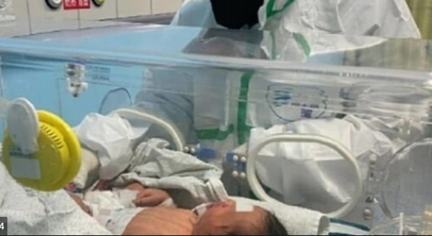 Covid, bimba di 7 mesi positiva al test: rintracciata la famiglia a Cosenza e messa in quarantena